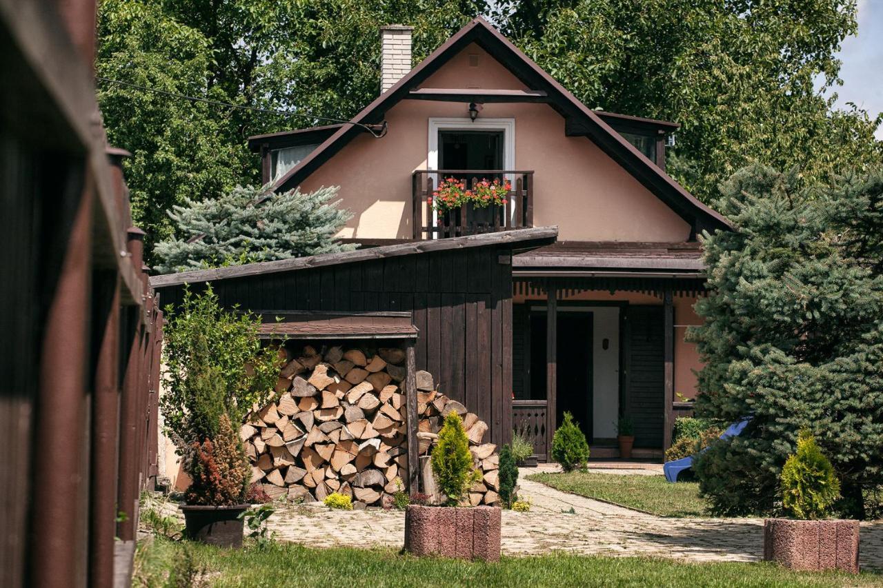 Villa Prazdninovy Dom Eliska*** à Rajecka Lesna Extérieur photo