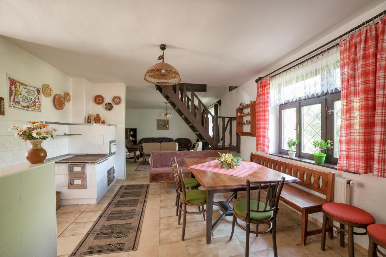 Villa Prazdninovy Dom Eliska*** à Rajecka Lesna Extérieur photo